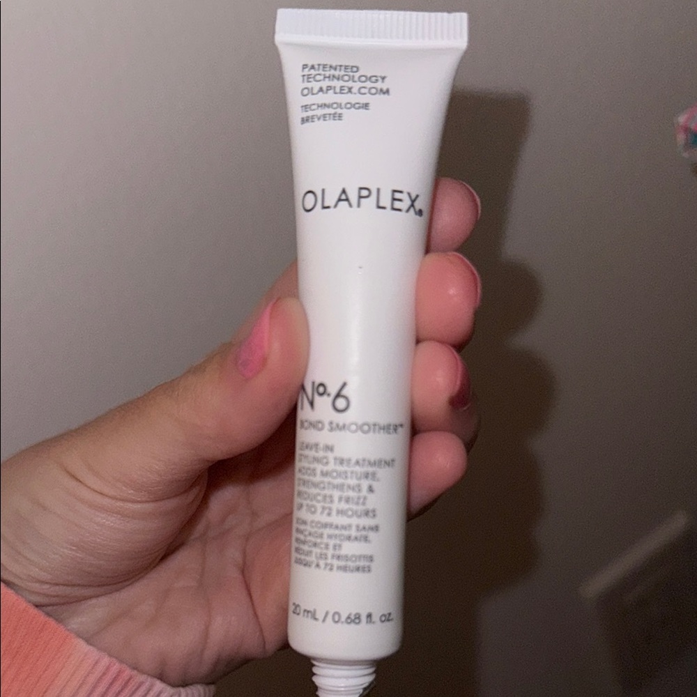 OLAPLEX White Makeup Collection